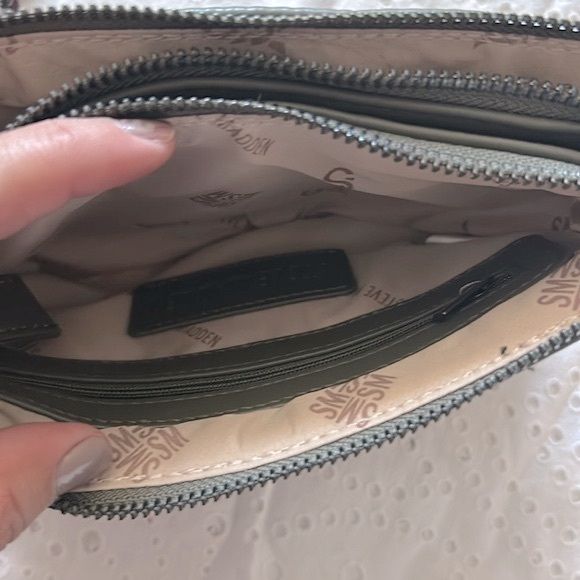 Steve Madden Gray Crossbody NWT - Picture 4 of 10